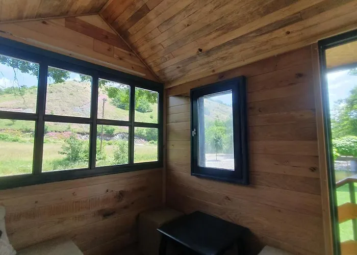 아파트 Kimovi Vajati Kostunici