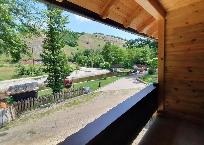 Kimovi Vajati * Kostunici